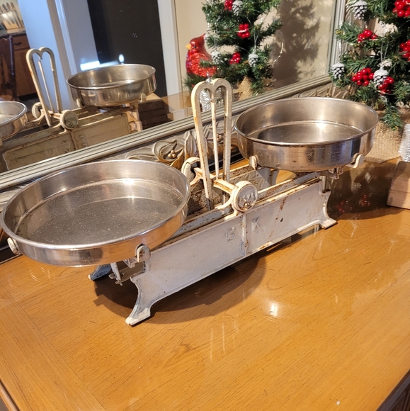 Antique ESKA 5k cast iron scale and brass weights. - Picture 6 of 16